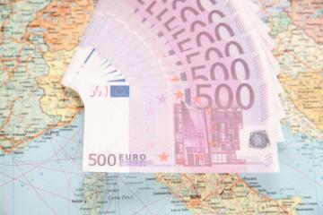 Сколько нужно денег для выезда в Европу без виз