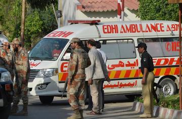 11 человек стали жертвами взрыва придорожной бомбы в Афганистане