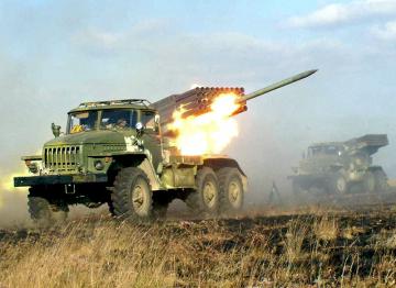 Ситуация в АТО: боевики бьют из «Градов» и тяжелой артиллерии, есть раненые 