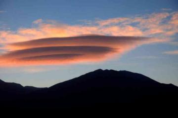Ничего сверхъестественного: облака, которые, наиболее часто путают с НЛО (ФОТО)