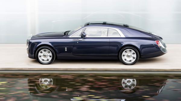 Олигархам на зависть: в Италии представили уникальное купе Rolls-Royce Sweptail (ФОТО)