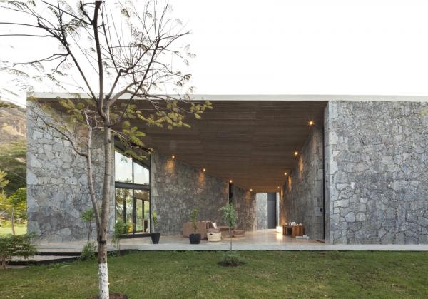 Жилище, окруженное природой: комфортабельный дом в живописном районе Мексики (ФОТО)