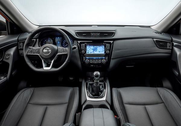 Nissan презентовал обновленный внедорожник X-Trail (ФОТО)