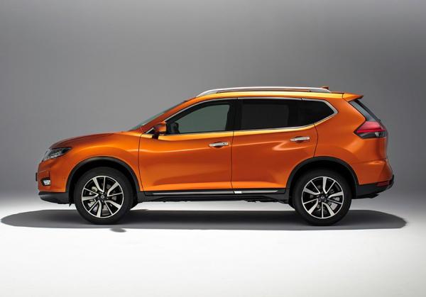Nissan презентовал обновленный внедорожник X-Trail (ФОТО)