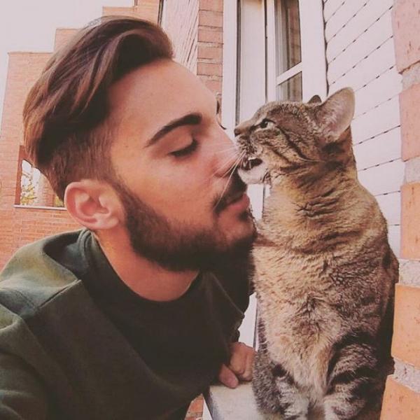 Горячие парни с котятами: новый проект в Instagram (ФОТО)