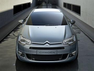 Citroen прекрщает выпуск седанов C5