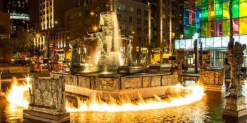 Удивительная красота уличных фонтанов в духе футуризма (ФОТО)