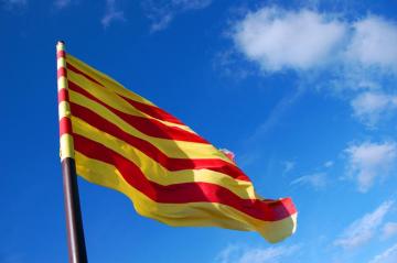 Тысячи каталонцев потребовали проведения референдума о независимости от Испании