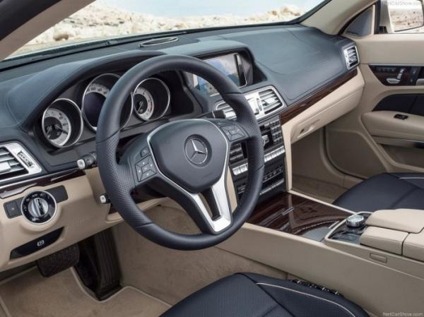 Mercedes-Benz выводит на рынок новый роскошный кабриолет (ФОТО)