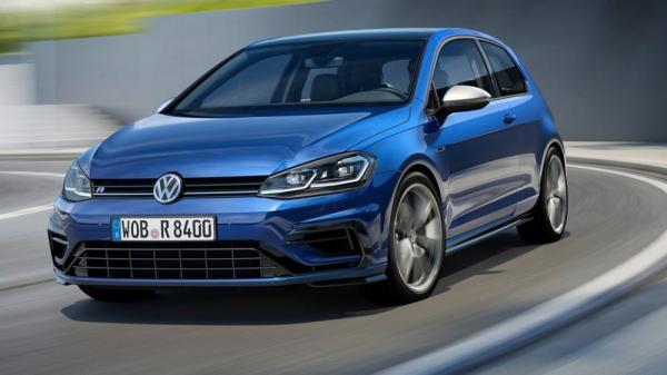 Долгожданная новинка: немцы презентовали Volkswagen Golf 2017 (ФОТО)