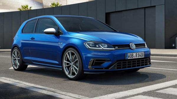 Долгожданная новинка: немцы презентовали Volkswagen Golf 2017 (ФОТО)
