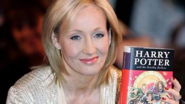 Новое творение Джоан Роулинг: фанаты книг о Гарри Поттере получили роскошный подарок
