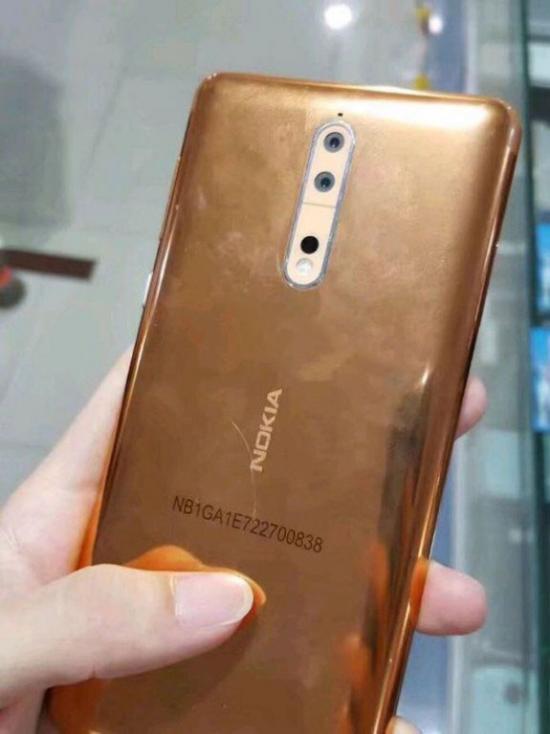 Возрождение легенды: в Сеть утекли новые снимки Nokia 8 (ФОТО)