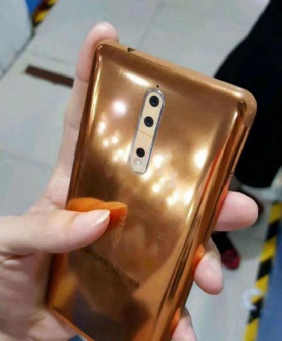 Возрождение легенды: в Сеть утекли новые снимки Nokia 8 (ФОТО)
