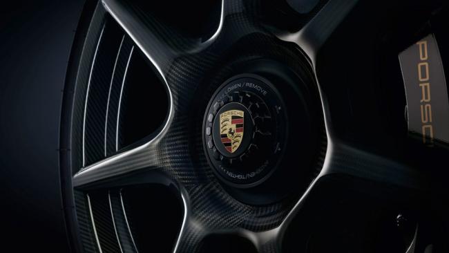 Porsche представила полностью карбоновые диски (ФОТО)