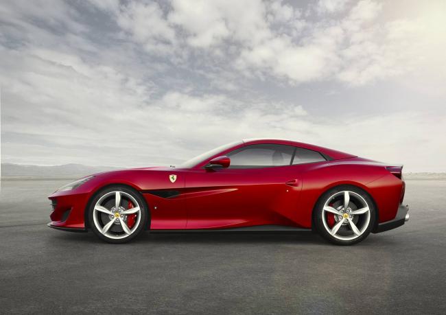 В Сети появились первые снимки самого доступного автомобиля Ferrari (ФОТО)
