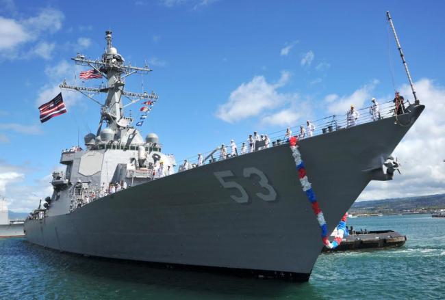 Американский боевой корабль сбил ракету в Тихом океане