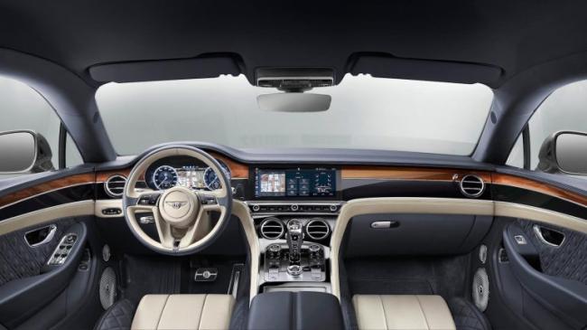 В Сети появились снимки нового флагманского автомобиля Bentley (ФОТО)