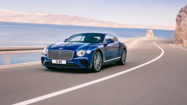 В Сети появились снимки нового флагманского автомобиля Bentley (ФОТО)