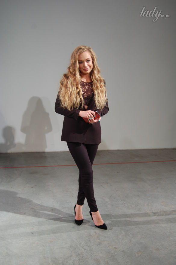 Дизайнер Анастасия Иванова порадовала украинок новой коллекцией изысканных платьев (ФОТО) Дизайнер Анастасия Иванова порадовала украинок новой коллекцией изысканных платьев (ФОТО)