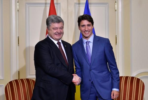 Порошенко заинтересован в участии Канады в миротворческой миссии ООН на Донбассе
