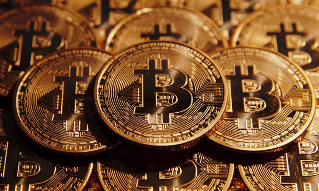 Курс Bitcoin обновил свой исторический рекорд (ФОТО)
