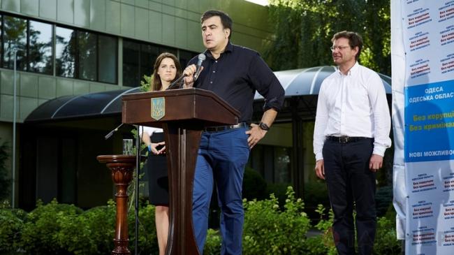 Саакашвили без украинского гражданства: стратегическая ошибка или плюс для пиара?!