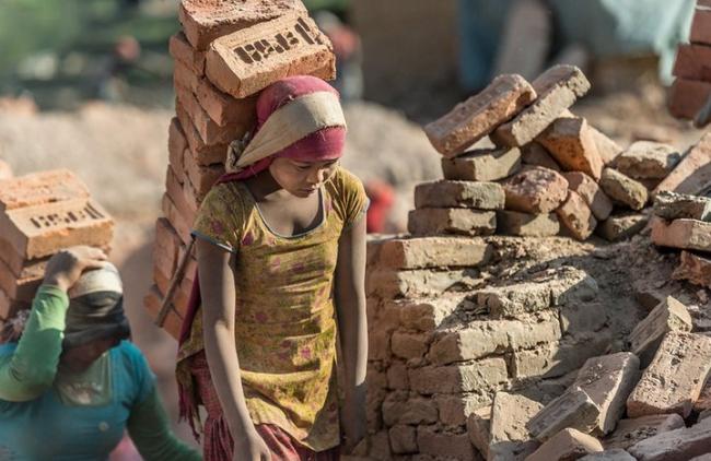 В Индии продолжается борьба против детского рабства