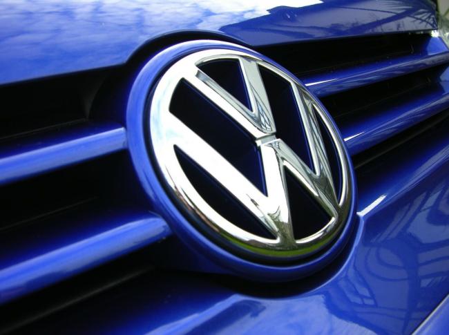 Volkswagen представил электрический кроссовер с запасом хода до 500 км (ФОТО)