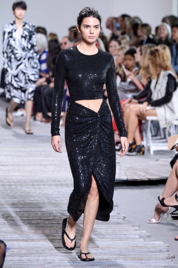 Создавая тренды: новая коллекция от Michael Kors (ФОТО)