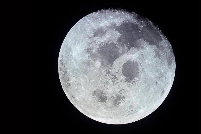 Американские астрофизики смогли составить первую водную карту Луны