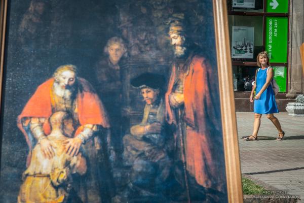 День благодарения в Киеве: человек без рук и ног собрал Майдан (ФОТО)