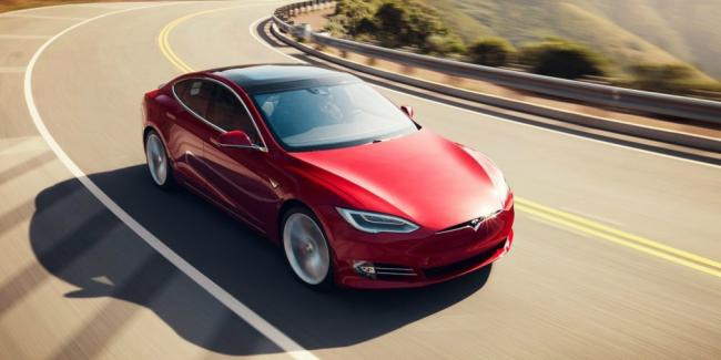 Tesla откажется от выпуска самой дешевой версии электрокара Model S