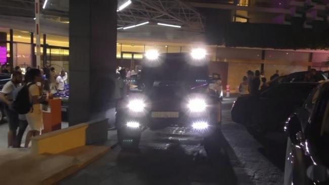 Огромный внедорожник арабского шейха не пустили в Монако из-за габаритов (ФОТО)