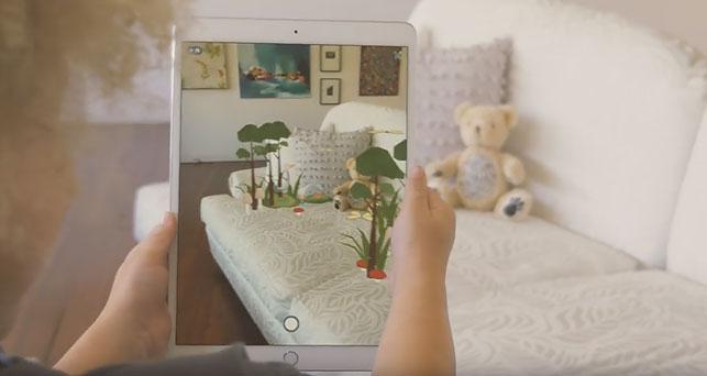 Apple выпустила в продажу первую в мире плюшевую AR-игрушку (ВИДЕО)