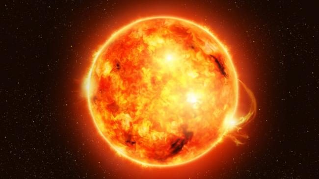 Ученые: На Солнце появилось затемнение в форме сердца (ФОТО)
