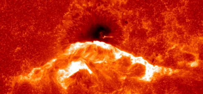 Ученые объяснили причину колоссальной температуры короны Солнца