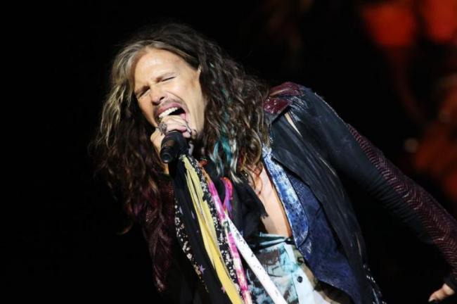 Фронтмен культовой группы Aerosmith вернулся на сцену после проблем со здоровьем