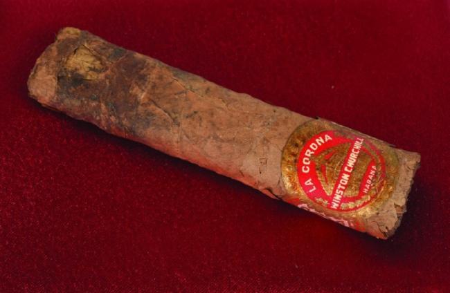 Сигара одного из самых известных политиков в истории ушла с молотка за 12 000 долларов (ФОТО)