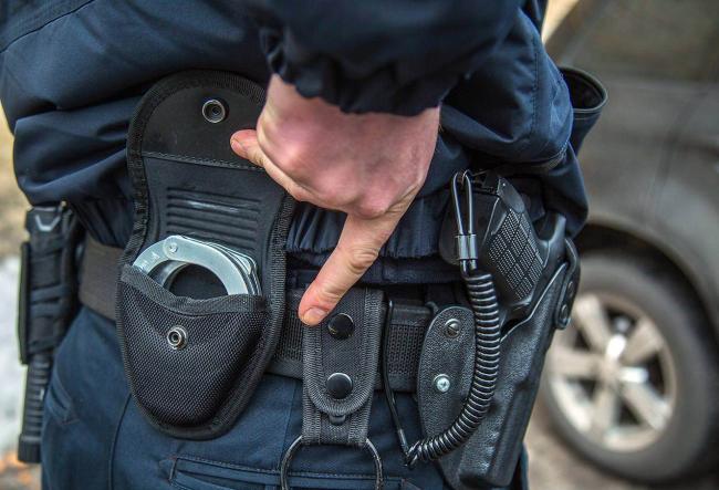 В Киеве полицейские избили посетителей ночного клуба и забрали в военкомат