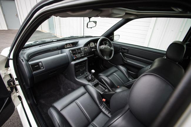 В Британии старый Ford Escort продают по цене современного спорткара (ФОТО)