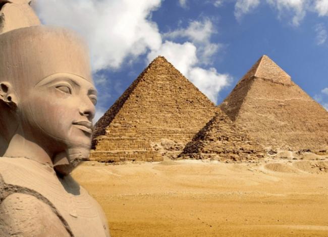 Возле пирамиды Хеопса обнаружили древнее послание высокоразвитой цивилизации