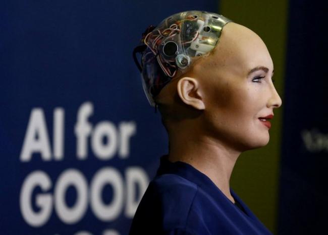 Мнение: робот-гуманоид София может убить человечество