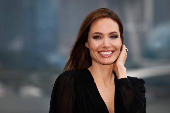 Анджелина Джоли готовится к свадьбе с бизнесменом 