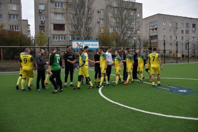 Легенды украинского футбола отправились в АТО (ФОТО)
