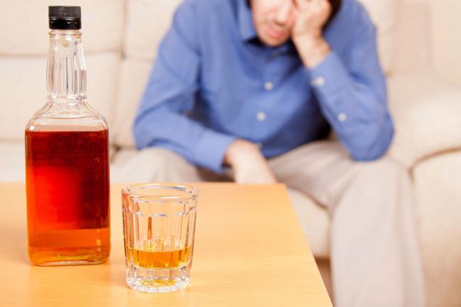 Употребление алкоголя напрямую связано с развитием рака, - ученые