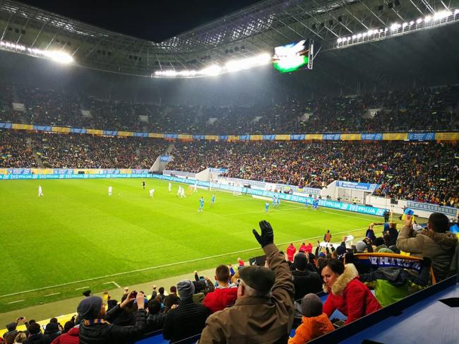 Футбол: сборная Украины победила Словакию во Львове