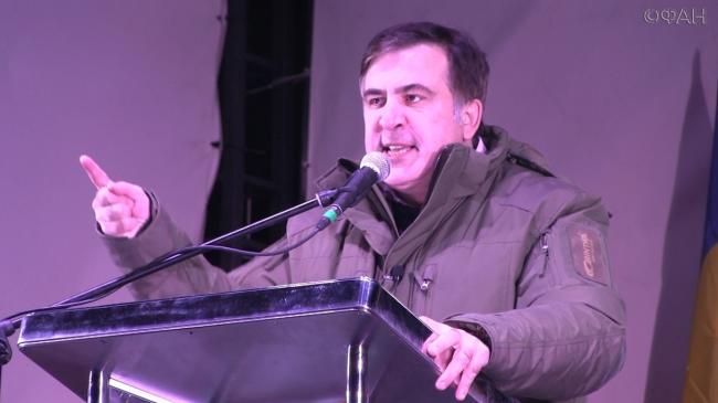 Михаил Саакашвили сорвался на сотрудницу аэропорта (ВИДЕО)