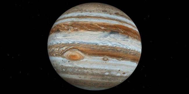 Ученые рассказали, почему красное пятно Юпитера изменяет свою форму