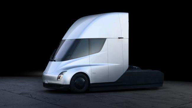 Tesla представила электрический грузовик Semi Truck (ФОТО)